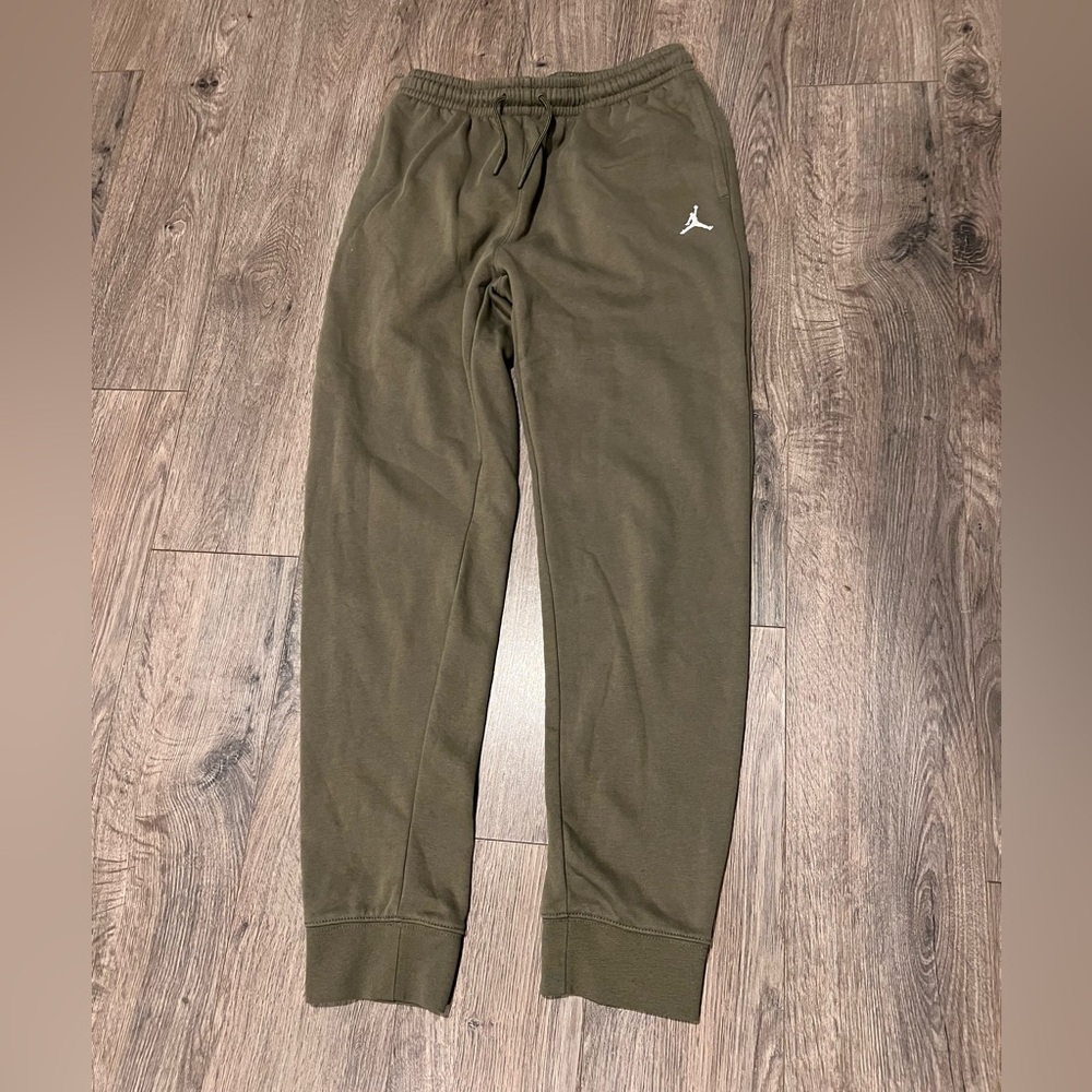 Nike Air Jordan Boys Joggers XL Olive Green Sweatpants Youth xl XLarge Athletic​